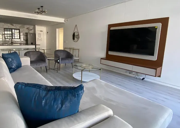 Luxe Living- Flatrock