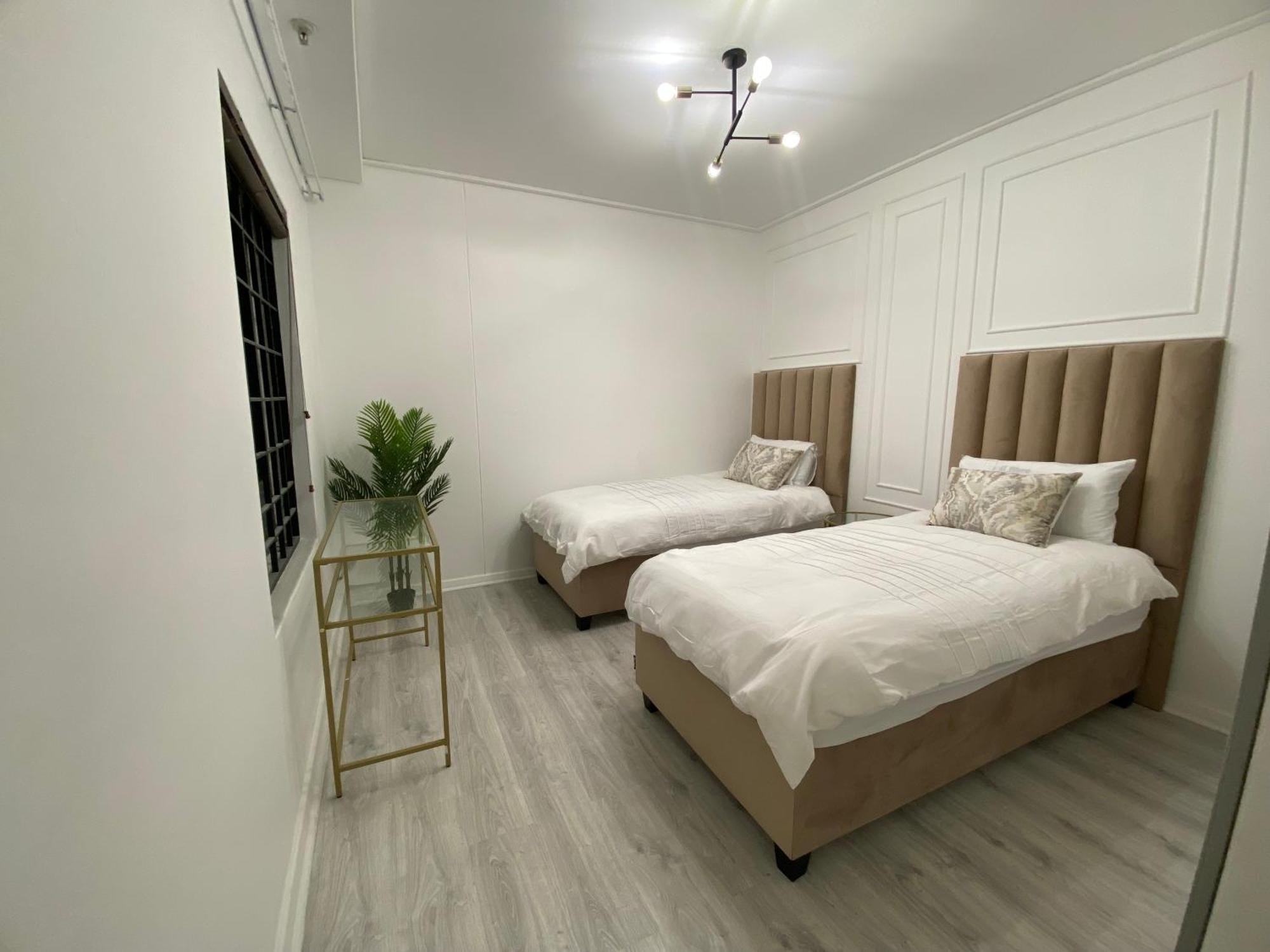 Luxe Living- Flatrock Apartment